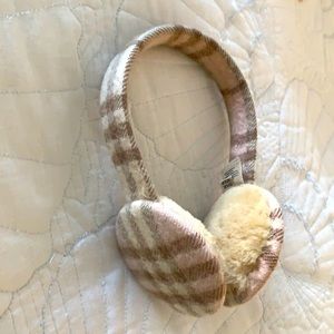 Burberry earmuffs 💕